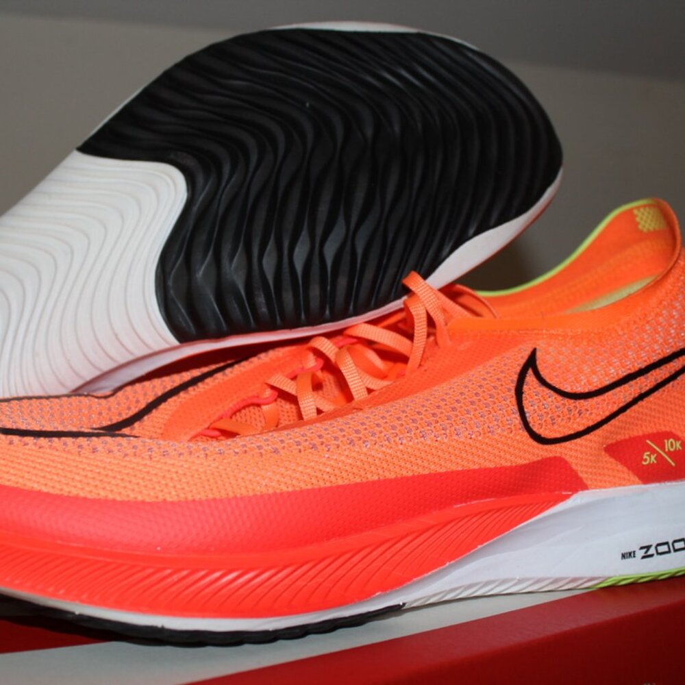 Nike ZoomX Streakfly Men's Size 11.5 US DJ6566-800 Total Orange Athletic Shoes